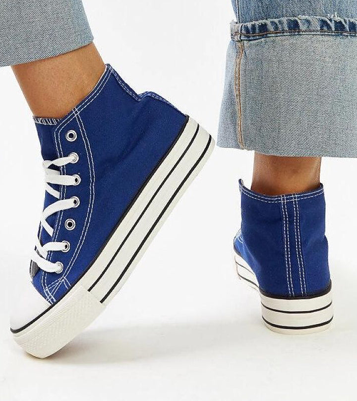 Sneakers model 207392 Solea