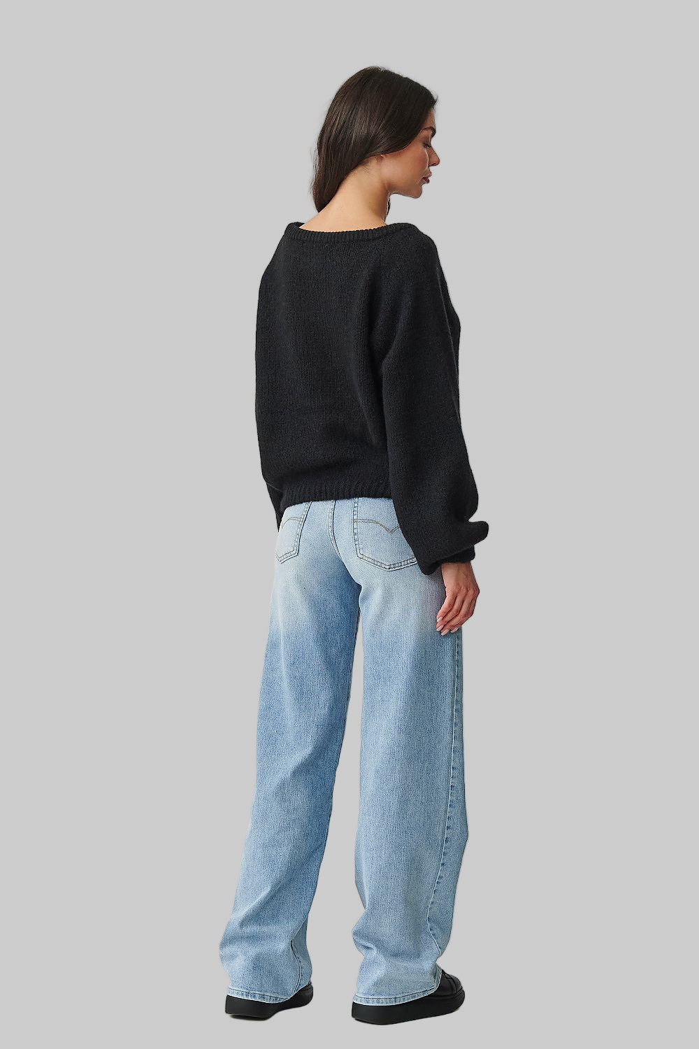 Jumper model 217389 Makadamia