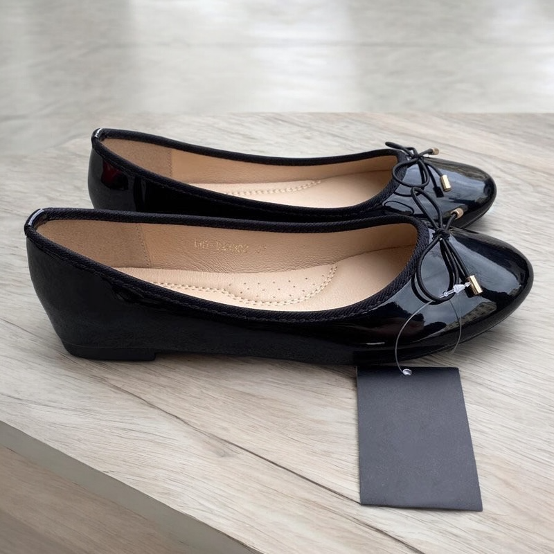 French Style Round Elegant Bow Ballet Flat Cushion in 2 Colours