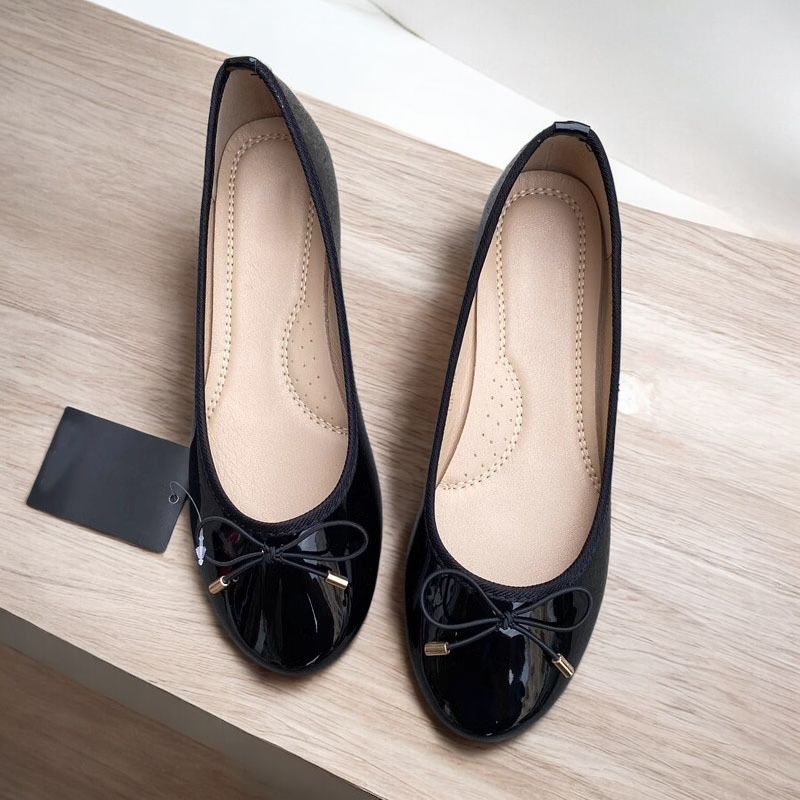 French Style Round Elegant Bow Ballet Flat Cushion in 2 Colours